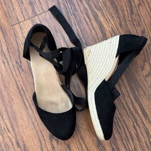 Old Navy Black Espadrille Wedges
